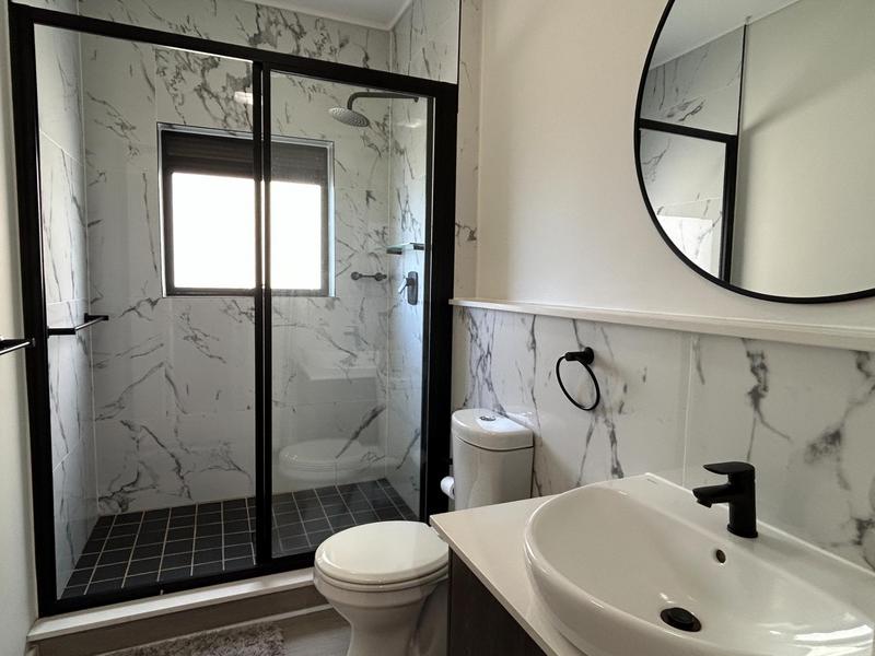 To Let 1 Bedroom Property for Rent in Sandown Western Cape